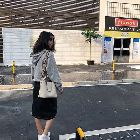 NEW 2pc/set Leather Shoulder Crossbody Wrist Purse - Picture 4 of 7